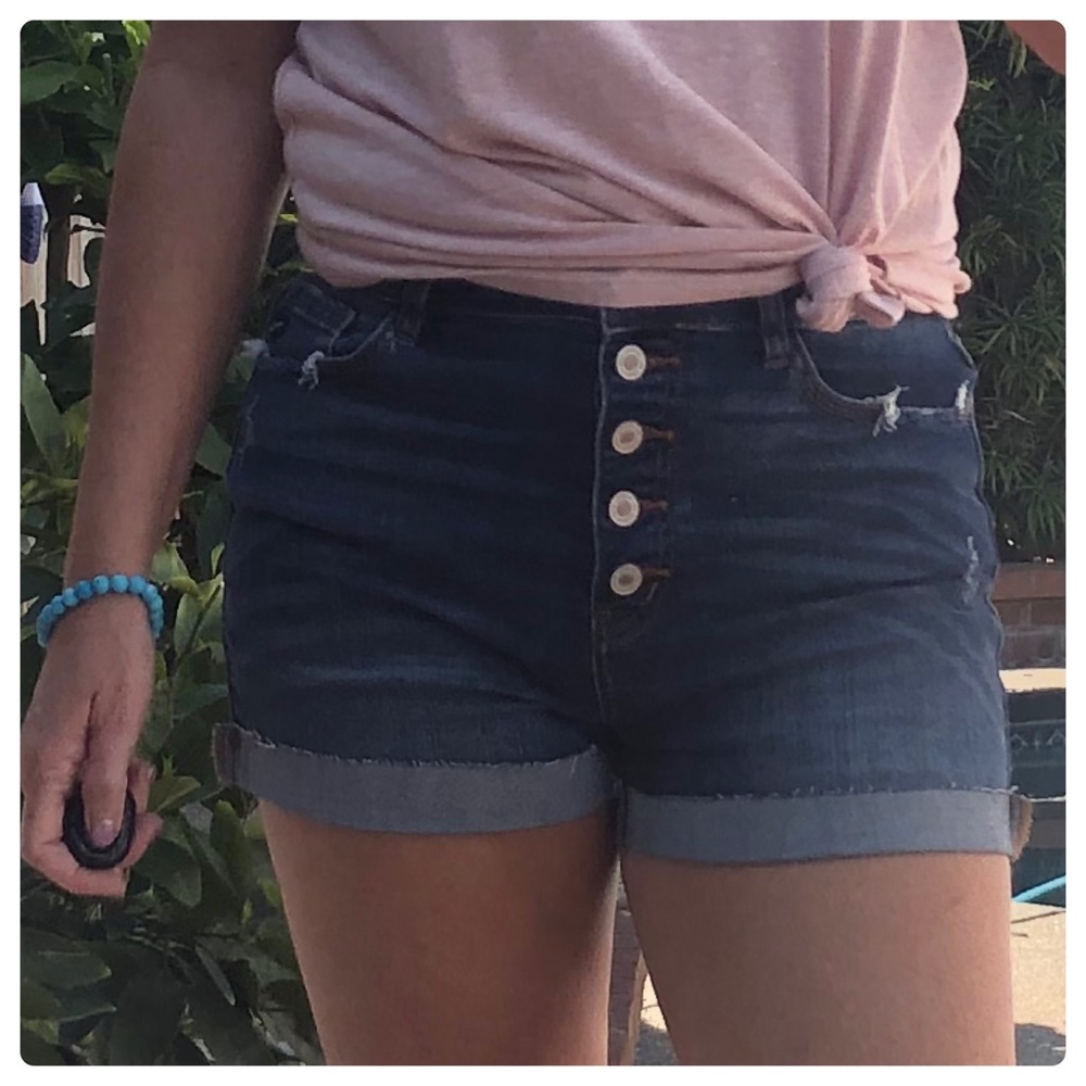 ✨LAST✨KANCAN JEAN SHORTS✨
